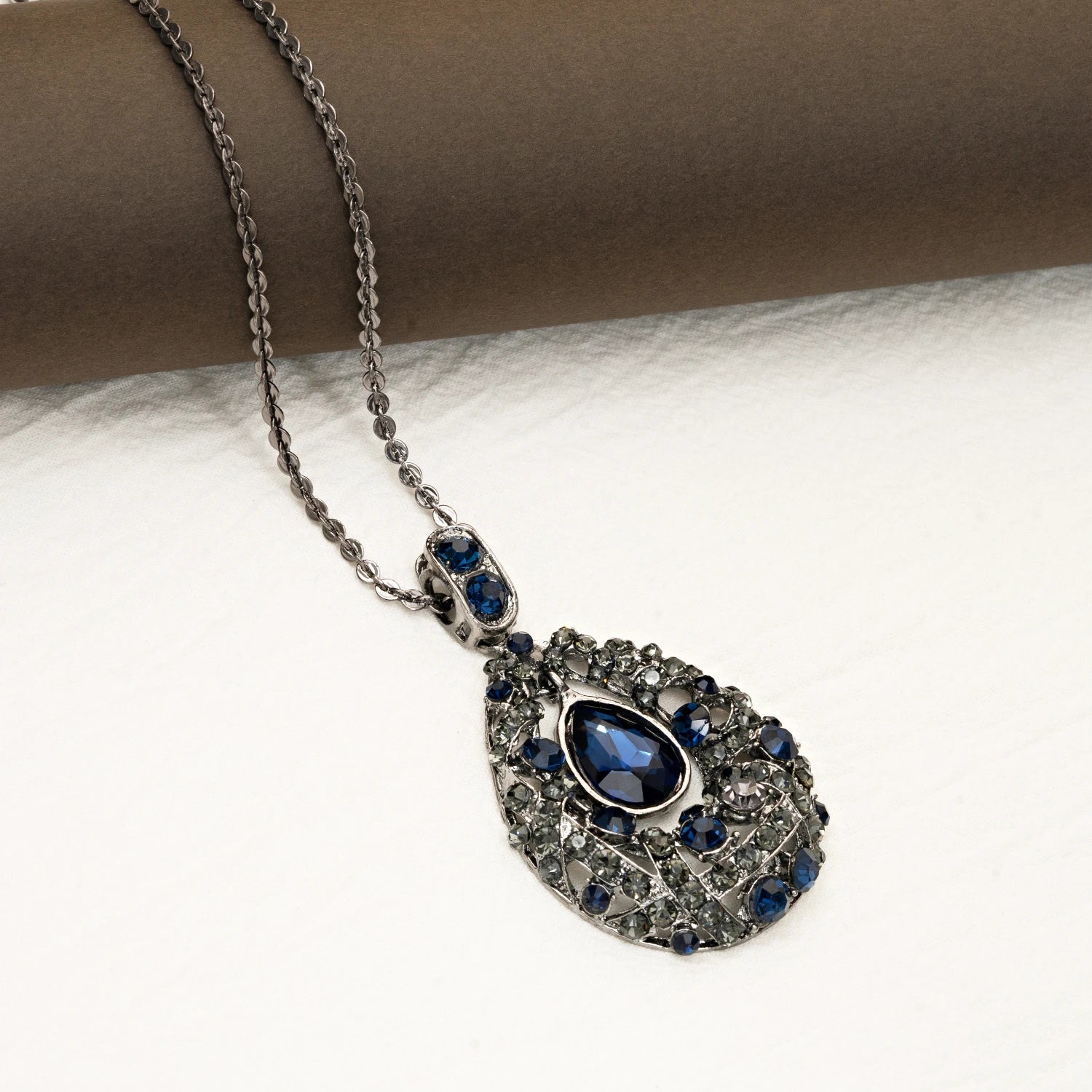 TheRyuko Vintage Long Sweater Chain Necklaces For Women Antique