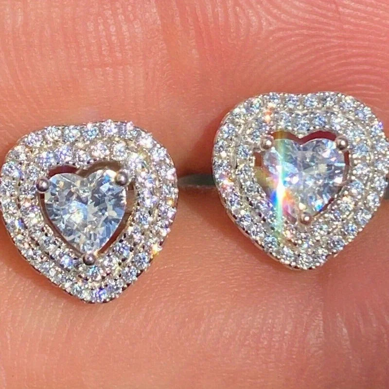 TheRyuko Delicate stud earrings for men and women