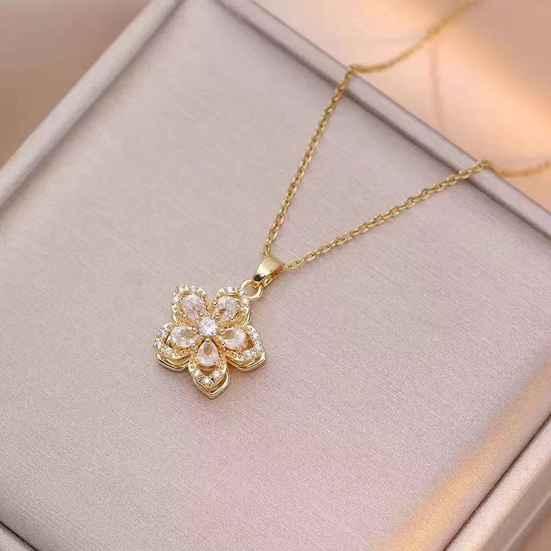 TheRyuko Shiny Romantic Flower Pendant Necklace For Women